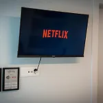 Center - Free Parking, Netflix And Wi-fi *