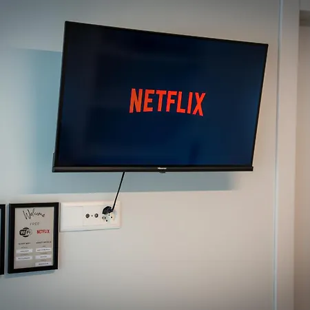 Center - Free Parking, Netflix And Wi-fi *