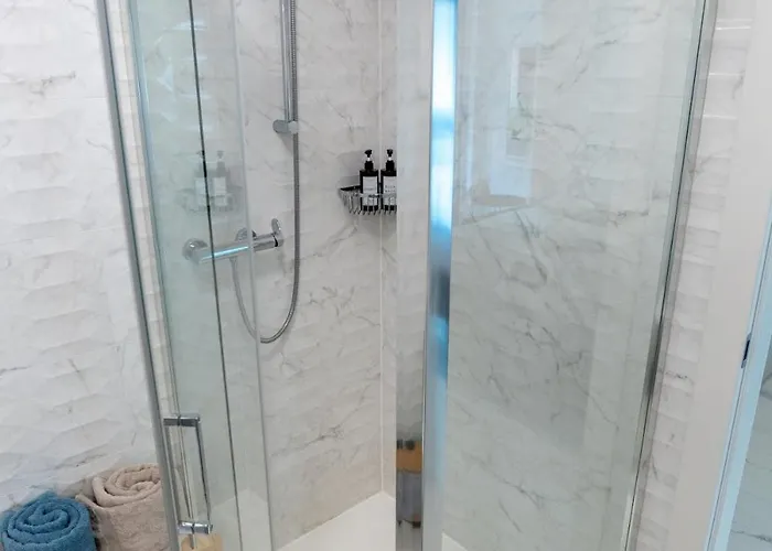 Center - Free Parking, Netflix And Wi-fi *