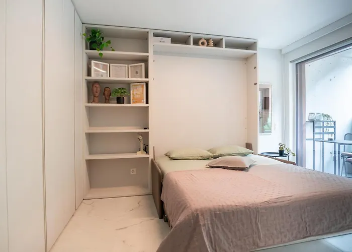 Center - Free Parking, Netflix And Wi-fi