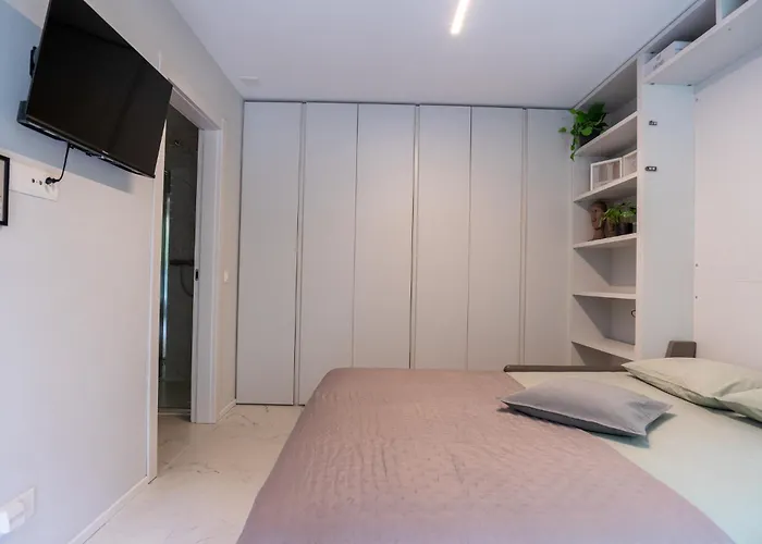 Center - Free Parking, Netflix And Wi-fi *